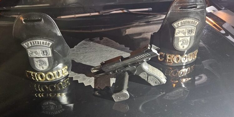 CHOQUE recebe informações de criminoso que iria atentar contra agentes e indivíduo morre em confronto