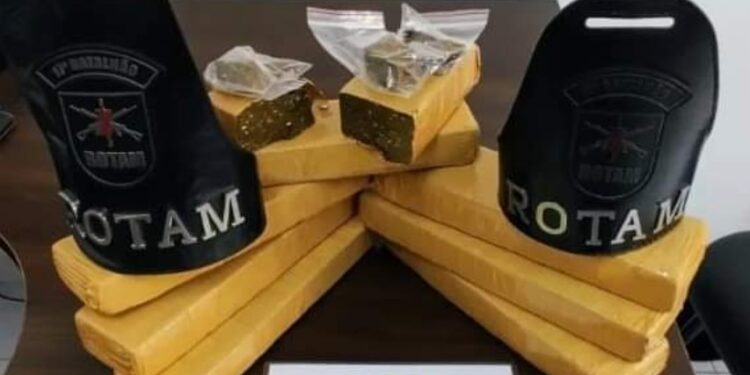 ROTAM prende casal com 6 quilos de maconha na RMC