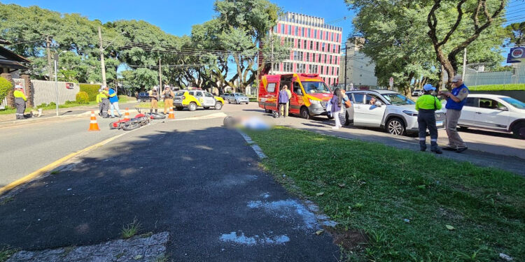 Motociclista vítima de acidente trágico em Curitiba é identificado