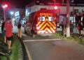 Adolescente de 16 anos fica gravemente ferido ao pegar rabeira em ônibus