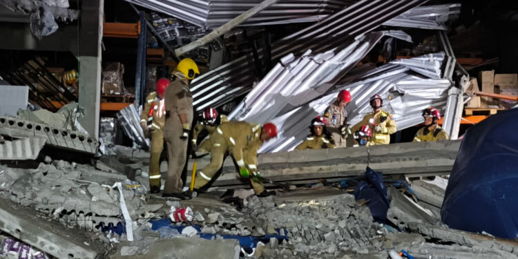 Bombeiros encerram buscas no acidente em Pontal do Paraná; PCPR vai abrir inquérito