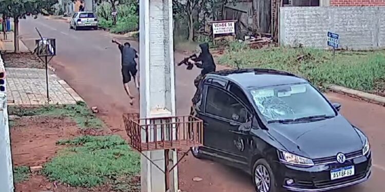 Impressionante! Rapaz sobrevive a dois atropelamentos e tiros durante atentado no Paraná, veja o vídeo
