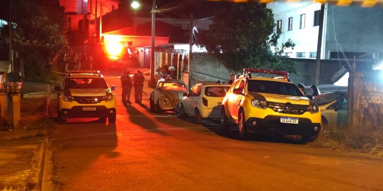 Polícia Militar recebe denúncia de disparos e indivíduo morre em confronto