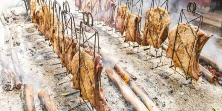 Paróquia de Curitiba terá costela fogo de chão no domingo