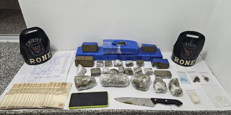 RONE detém traficante e apreende drogas em Pinhais