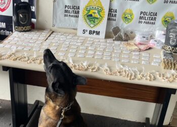 CHOQUE estoura biqueira, encontra drogas e casal é preso