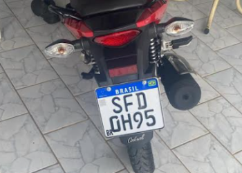 Vídeo: Criminosos furtam motocicleta em 1 minuto no Boqueirão