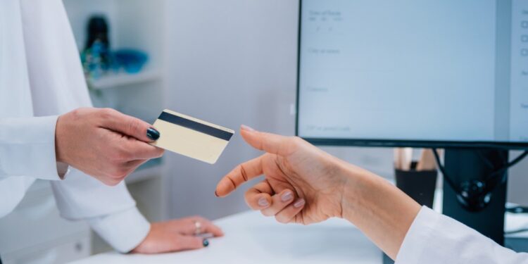 STJ decide que Planos de Saúde são obrigados a custear transporte para atendimento em áreas sem cobertura local