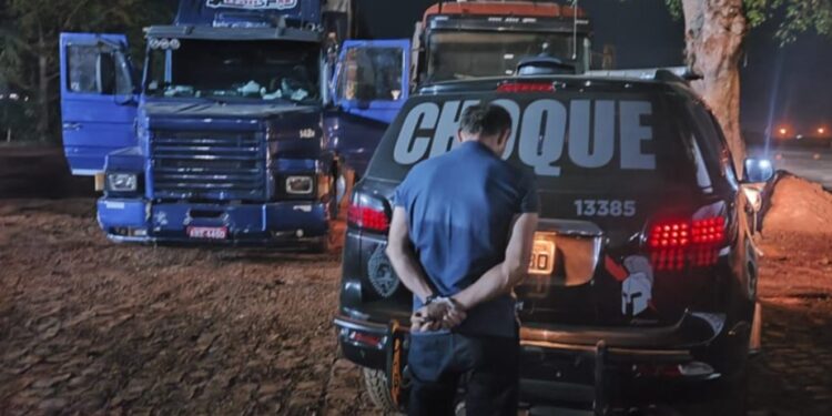 CHOQUE recupera carga roubada e prende trio