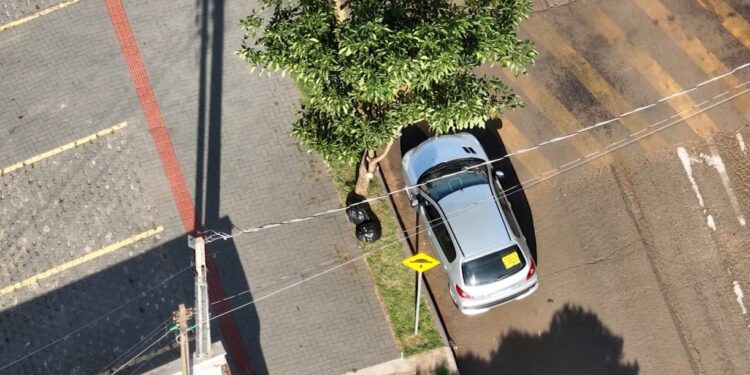 Possível artefato explosivo é encontrado e antibombas é chamado