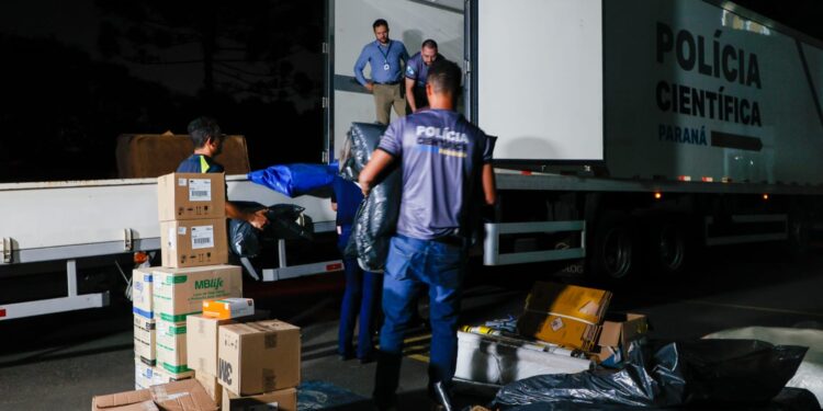 Polícia Científica envia equipe para auxiliar nos trabalhos no Rio Grande do Sul