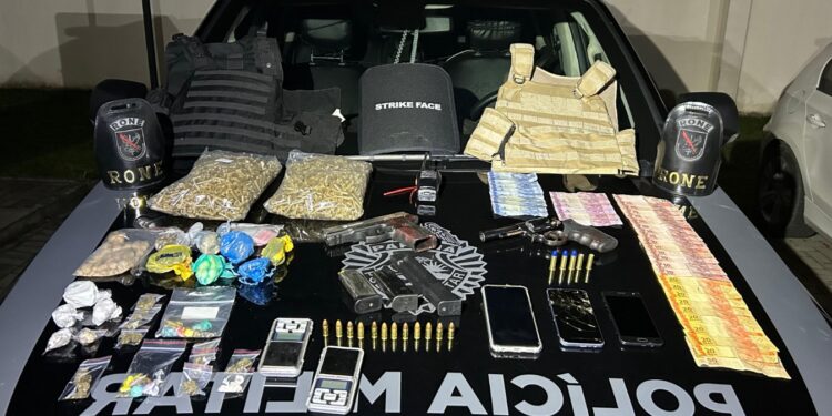 RONE recebe denúncia de criminosos em residência e dupla morre em confronto com policiais