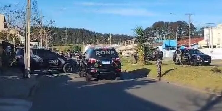 Dupla aterroriza e agride moradores em assalto e leva a pior em confronto com a RONE