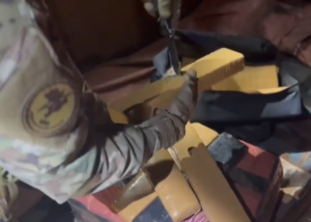 Policiais Rodoviários Federais apreendem carga recorde de drogas no Paraná