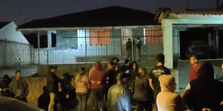 Indivíduo é preso após matar a companheira em Almirante Tamandaré