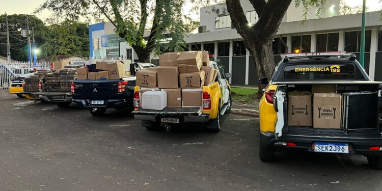 Polícia Rodoviária Estadual apreende 5,6 toneladas de maconha em depósito no Paraná; prejuízo para traficantes é de mais de 27 milhões de reais, veja o vídeo
