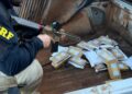 PRF apreende fuzil e pasta base para produção de cocaína no Paraná