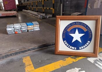 Receita Federal apreende 100 kg de cocaína em duas apreensões nesta segunda-feira no Porto de Paranaguá