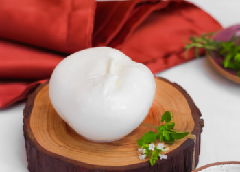 Mozzarella produzida em Curitiba é eleita a melhor do Brasil em competição nacional