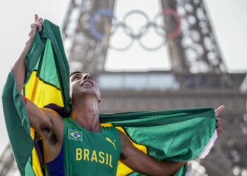 Caio Bonfim fatura prata inédita para o Brasil na marcha atlética