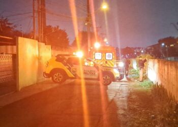 Em Curitiba, moradores ouvem disparos e encontram homem morto a tiros