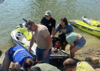 Jovens ficam feridos em acidente com Jet Ski na RMC