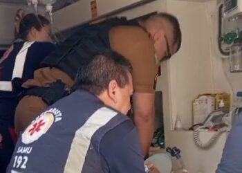 Policiais militares agem rápido e salvam homem infartado em Curitiba