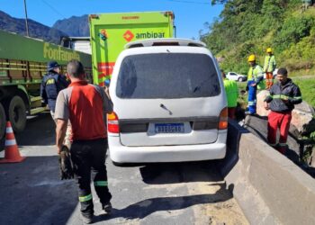 Besta com maconha foge da PRF e se envolve em acidente na serra do mar