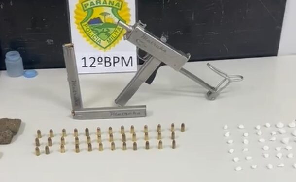 Policiais militares encontram submetralhadora caseira e drogas no Parolin