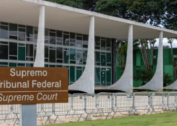 Moraes cobra R$ 10 milhões de multa para liberar retorno de X