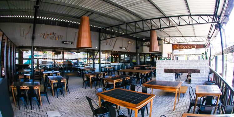 Bar do Açougueiro inaugura unidade do Bacacheri oficialmente nesta quinta (26)