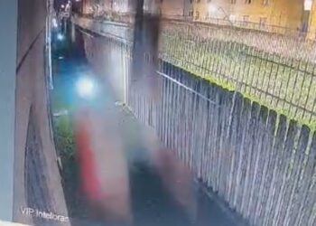 Menina de 7 anos cai do 4° andar de prédio em Curitiba