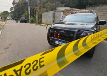 Criminoso que roubou celular e morreu em confronto com a RONE era foragido e tinha participado de outro assalto 3 dias antes de morrer