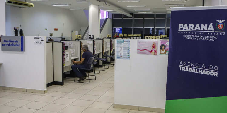 Agências do Trabalhador têm 23,8 mil vagas