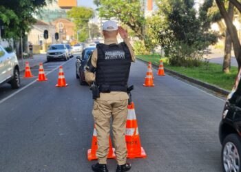 Homem com Mandado de prisão em aberto é preso em bloqueio da COTAMOTRAN