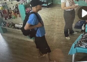 Criminoso mostra arma e realiza assalto no bairro Cristo Rei, veja o vídeo