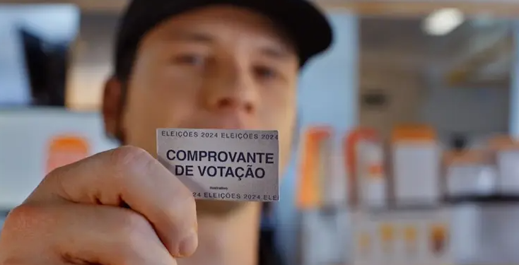 Burger King vai dar batata frita ou onion rings para quem mostrar comprovante de votação