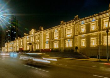 Shopping Curitiba irá inaugurar a decoração de Natal neste sábado, com chegada do Papai Noel