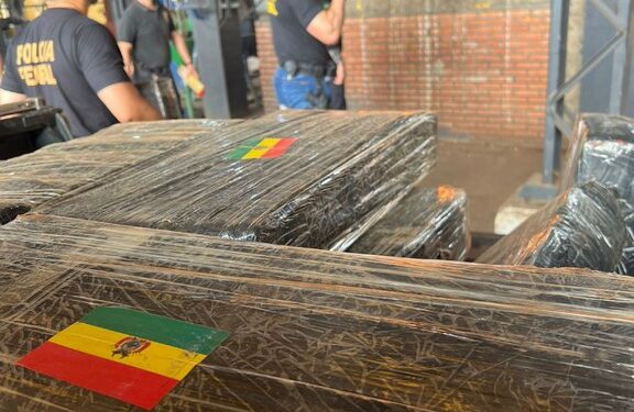 PF incinera cerca de 1,3 tonelada de drogas no Paraná