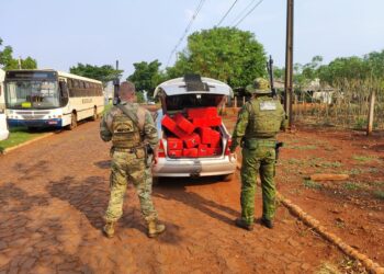 PF e BPFRON/PR apreendem veículo carregado com 360 kg de maconha