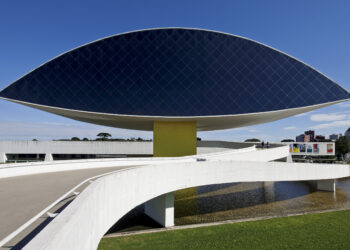 Museu Oscar Niemeyer funcionará em horário especial no domingo