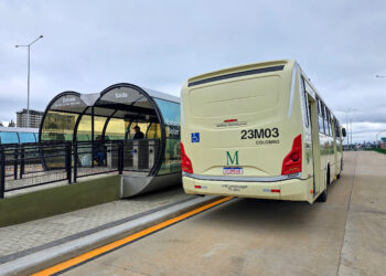 Nova linha de ônibus entre Colombo e Curitiba começa a operar nesta terça-feira