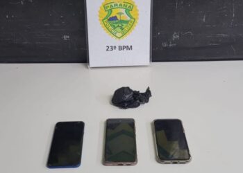 PM recupera celulares roubados e detém quatro na Cidade Industrial de Curitiba