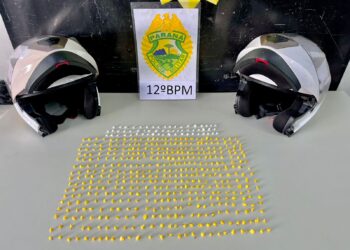 Traficante com longa ficha criminal é presa com 500 pedras de crack no centro na Praça Tiradentes