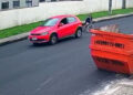 Em Curitiba, homem em carro persegue, tenta atropelar adolescentes em bicicletas e joga spray de pimenta
