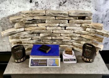 RONE apreende 33 kg de maconha e prende criminoso em Colombo