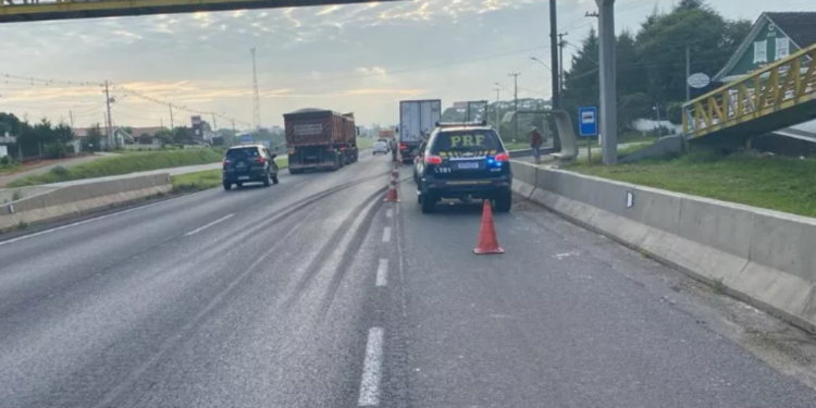 Homem fica gravemente ferido após ser atropelado na BR-277 em Campo Largo