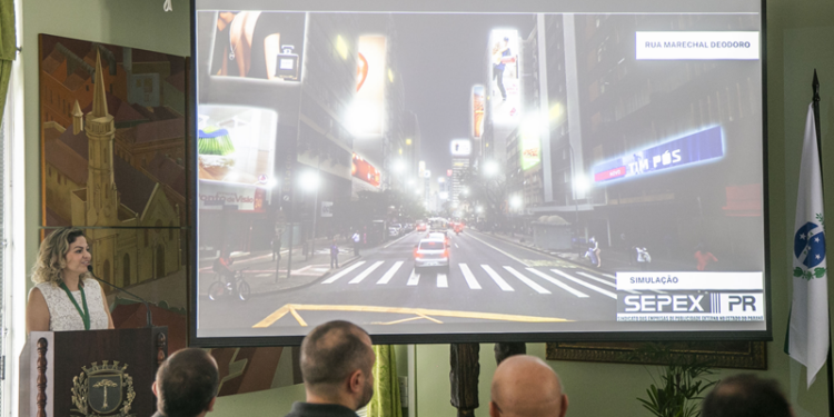 Prefeito assina decreto que cria a “Times Square” brasileira no Centro de Curitiba