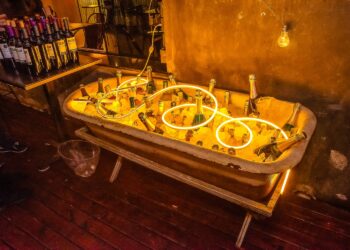 BAR DO AÇOUGUEIRO PROMOVE REVEILLON EM DOSE TRIPLA