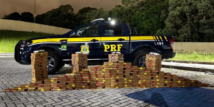 Traficante é preso com mais de 250 quilos de drogas na Rodovia do Xisto em Araucária